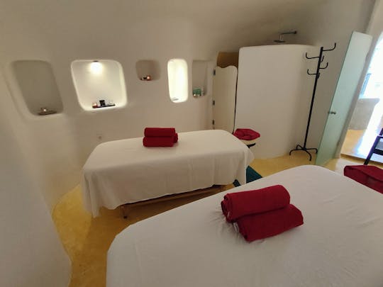 Massagem de aromaterapia para casais em Santorini