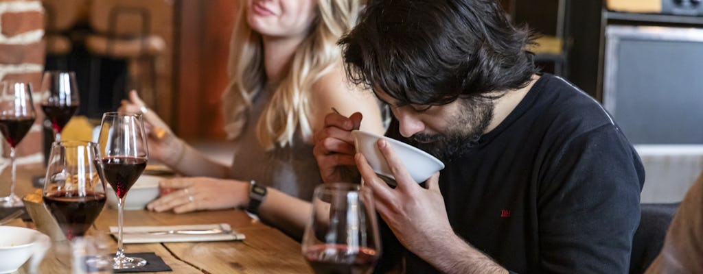 Milan Food and Drinks Guided Tour along the Navigli