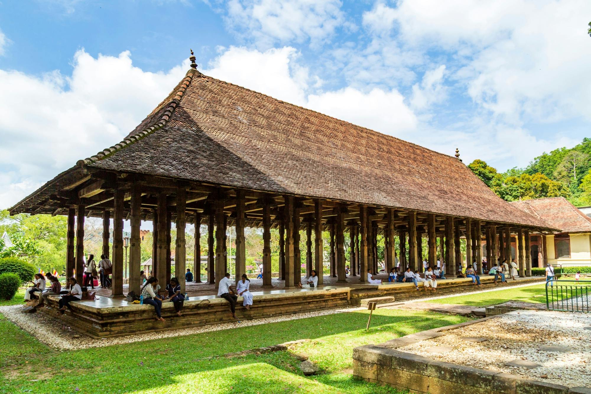 Kandy Day Tour with Temple of the Tooth Relic