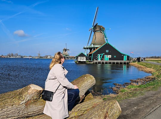 Volendam and Zaanse Schans Windmills Guided Tour from Amsterdam