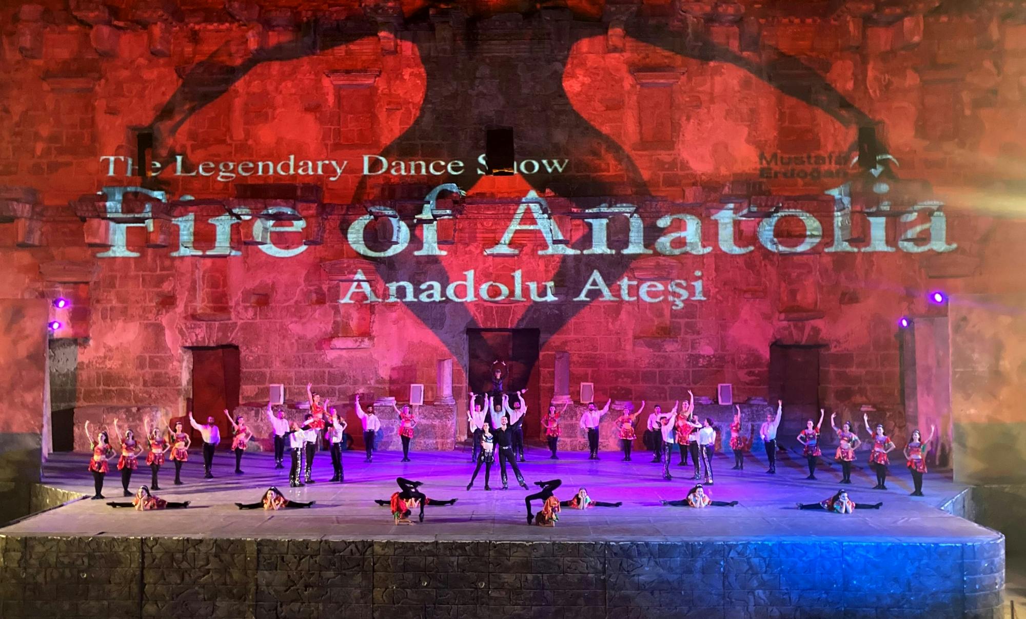 Fire of Anatolia -tanssinäytös Aspendos-teatterissa