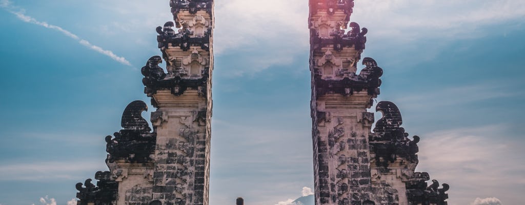 Excursão Privada em Bali; Templo Lempuyang, Tirta Gangga, Cachoeira Tukad Cepung