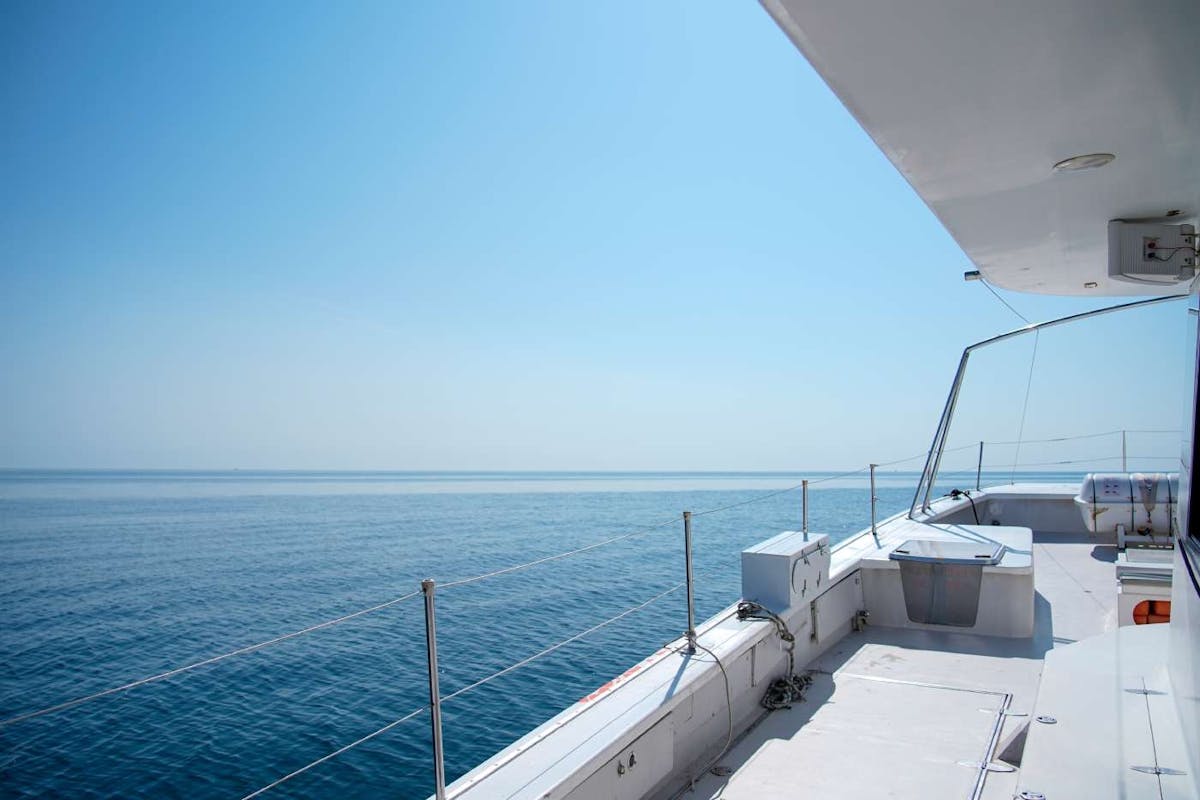 3,5 uur durende catamarantour met lunch in Calpe
