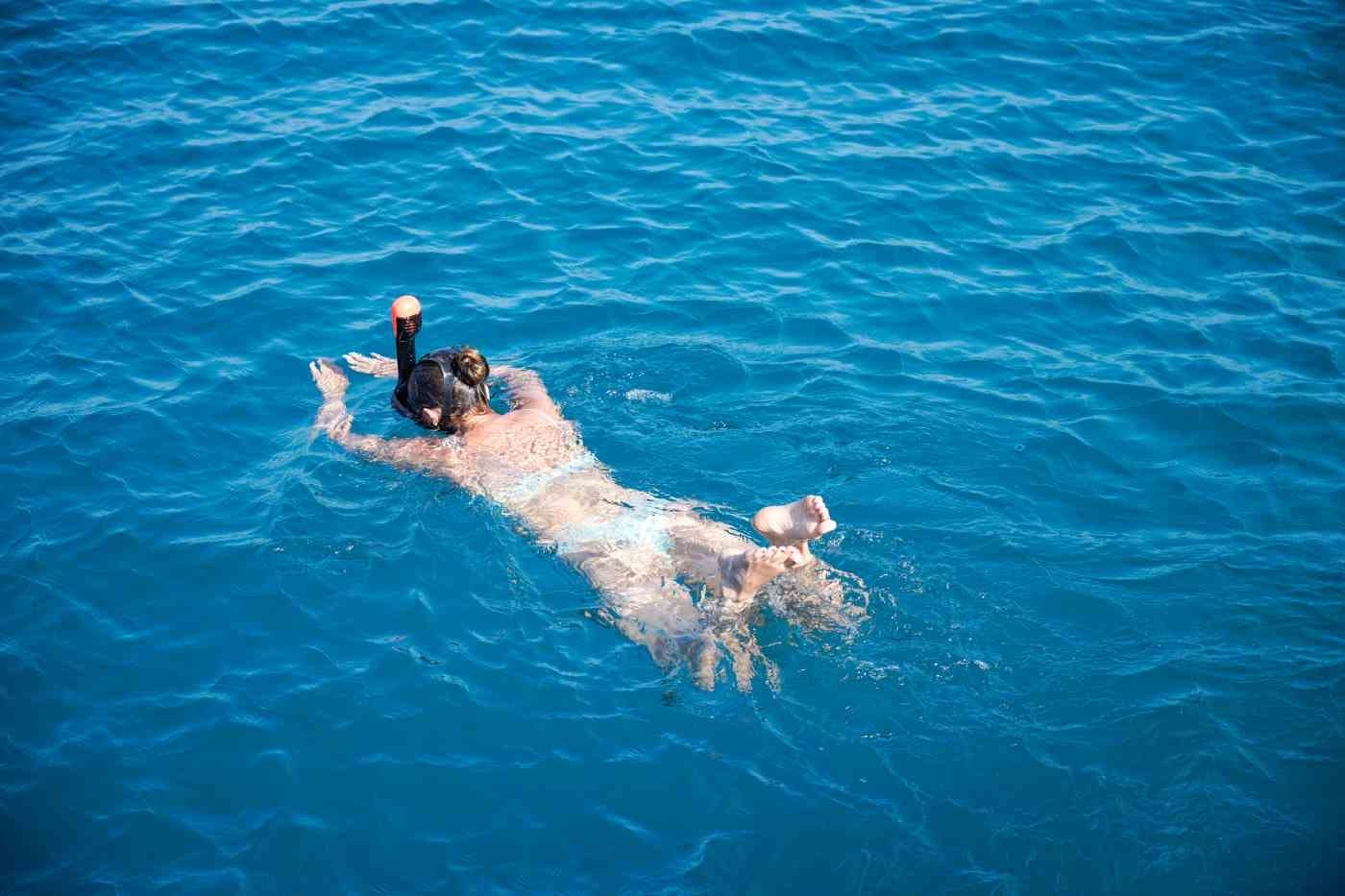 Katamaran-Kreuzfahrt mit Badestopps in der Serra Gelada von Altea