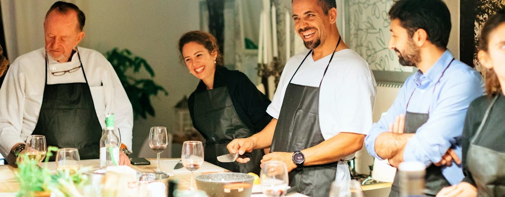 Lezione di cucina mediterranea, degustazione di tapas e cena