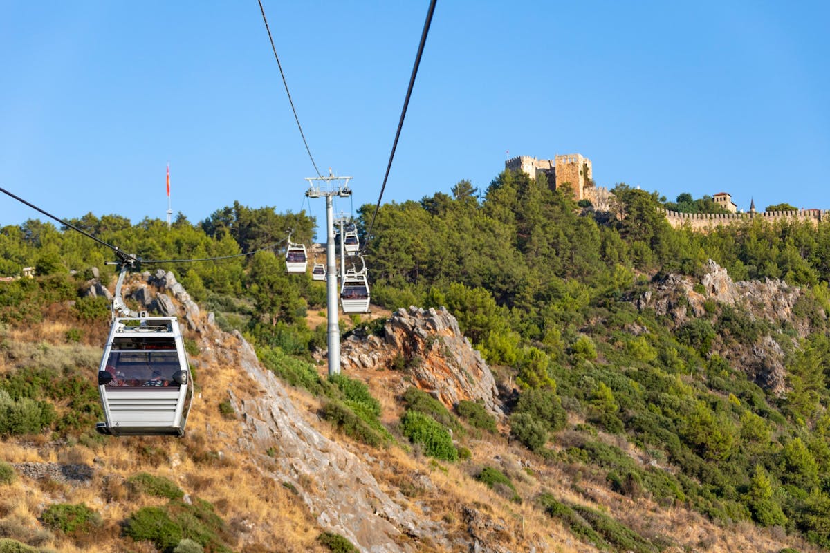 Alanya Evening Off-road Tour with Cable Car and Turkish Dinner