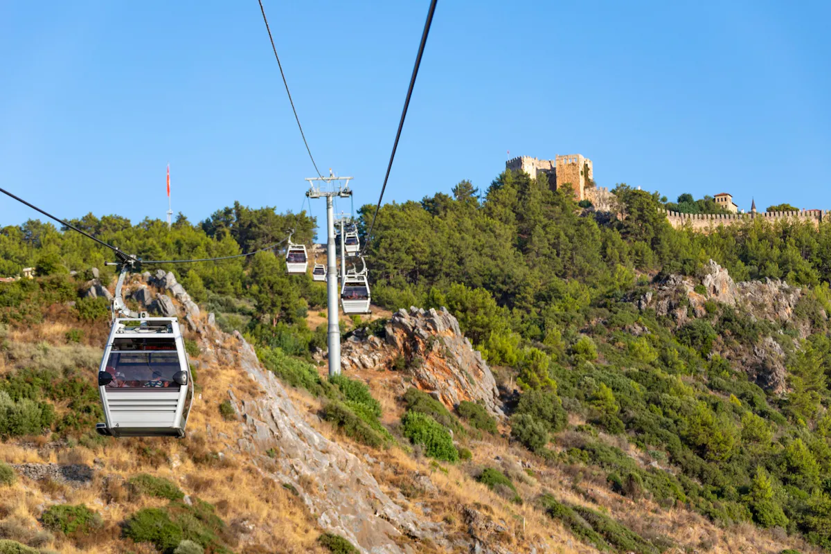 Alanya Evening Off-road Tour with Cable Car and Turkish Dinner
