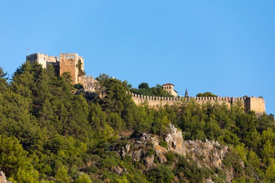 Alanya evening 4x4 tour with cable car and Turkish dinner