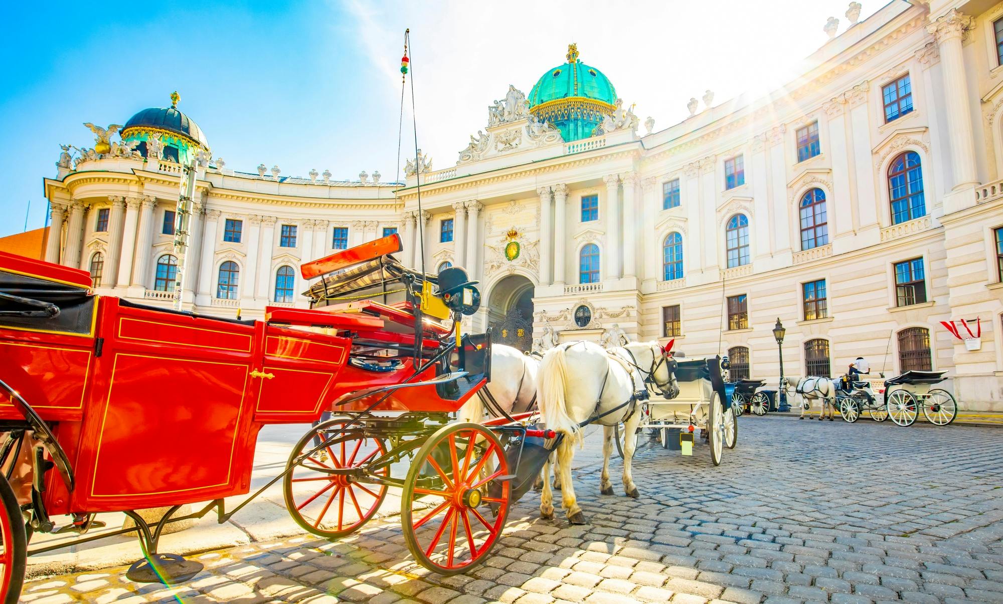 Skip-the-Line Sisi Museum, Hofburg and Gardens Tour Vienna in French