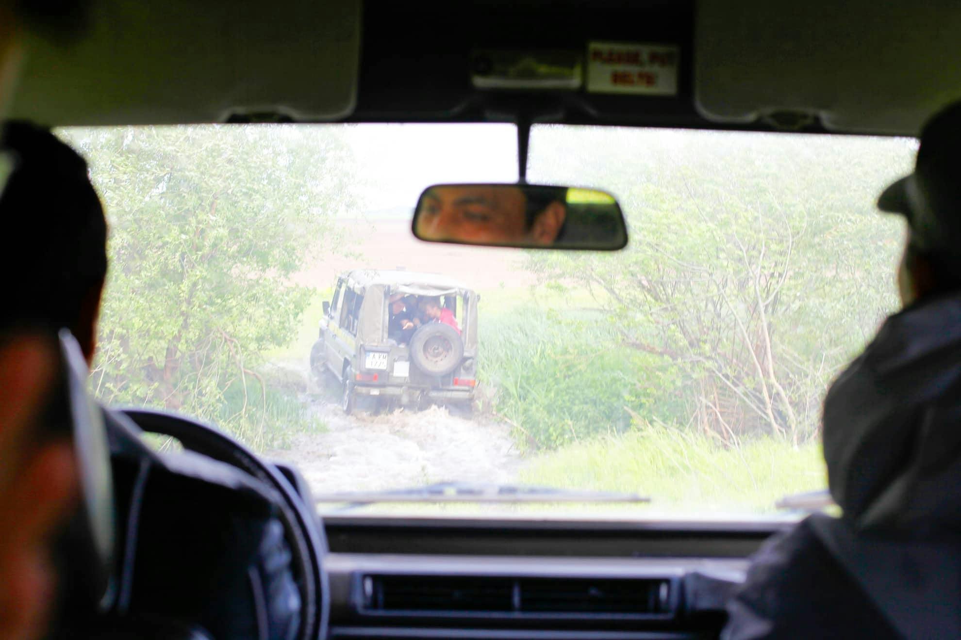 Off-road Safari to Poroy