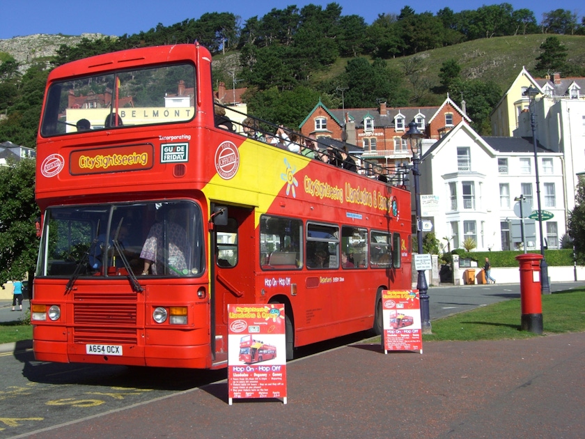 Hop-on hop-off in Llandudno Hop-on hop-off in Llandudno