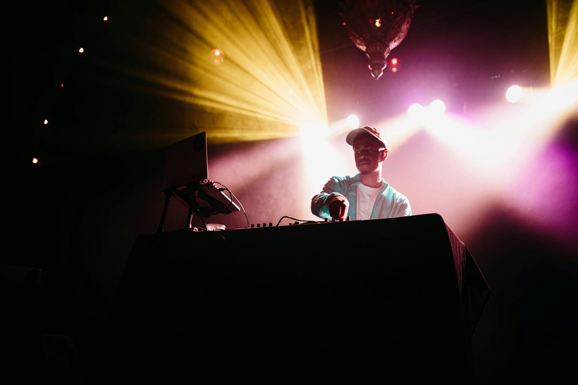 Scene Kavos House & Techno Night at Venue Club