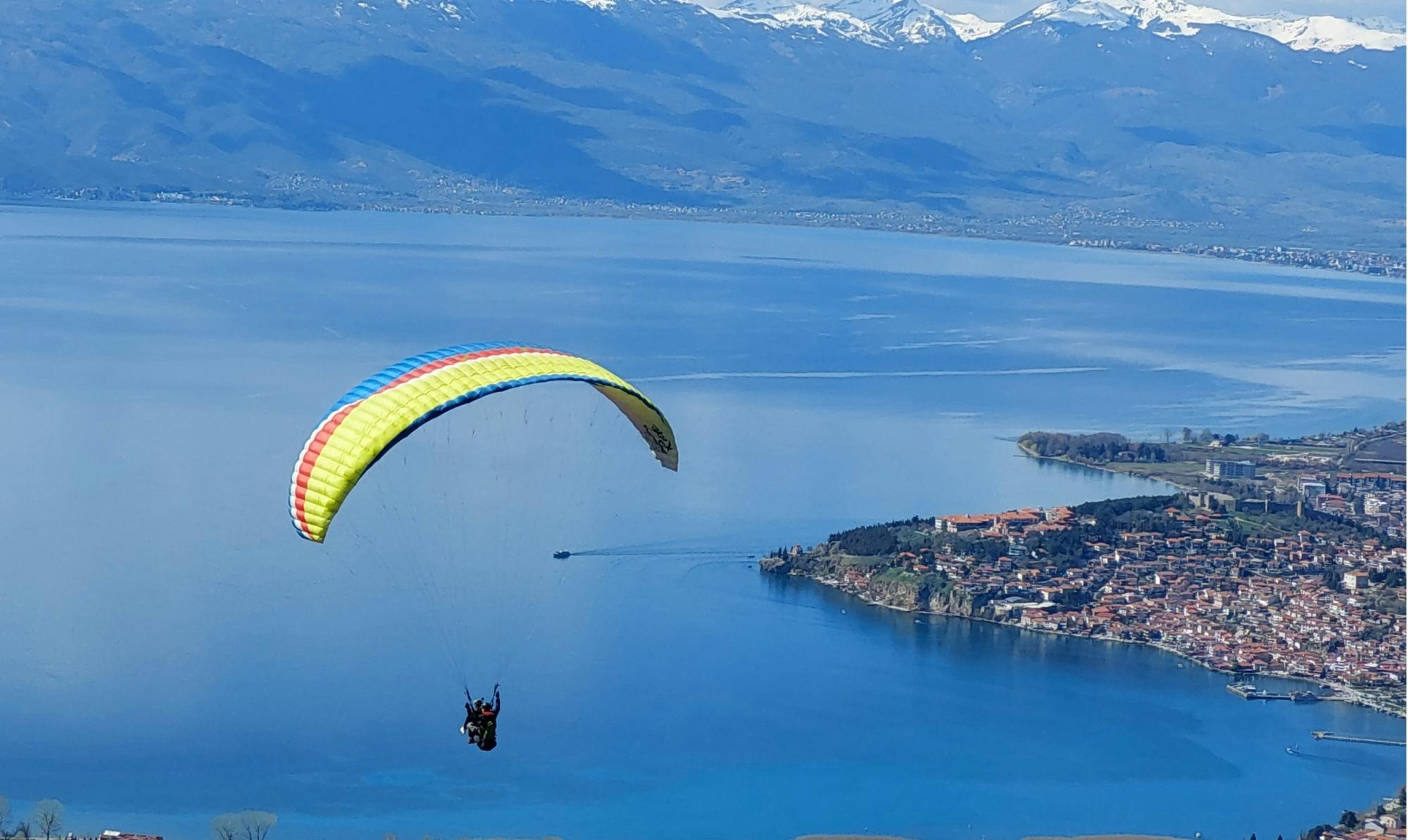 Paragliding experience with pick up in Ohrid