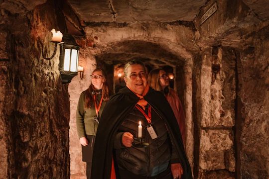 Ghostly underground walking tour of Edinburgh