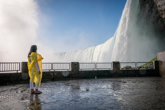 Jednodniowa wycieczka do wodospadu Niagara łodzią i lunchem z Toronto