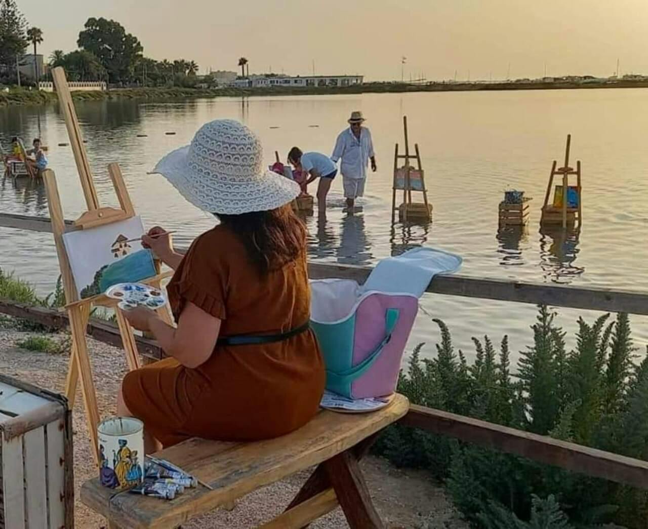 Pintura al agua en las salinas de Marsala