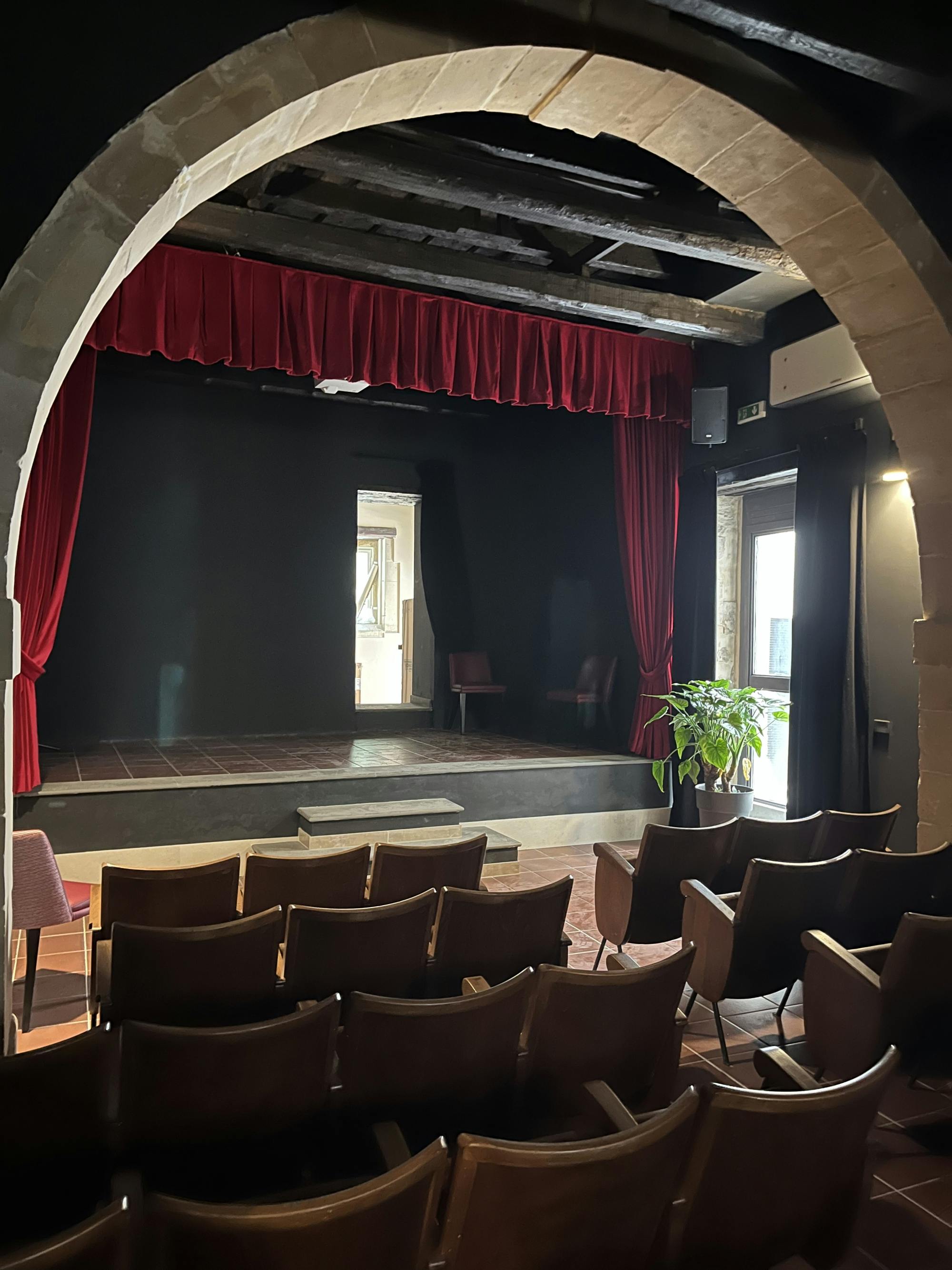 Tour Guidato della Storia del Cinema di Siracusa