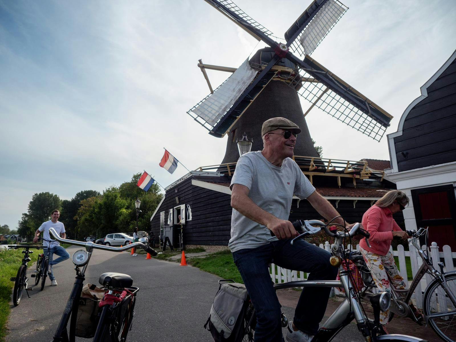 Fahrradtour durch die Landschaft von Amsterdam