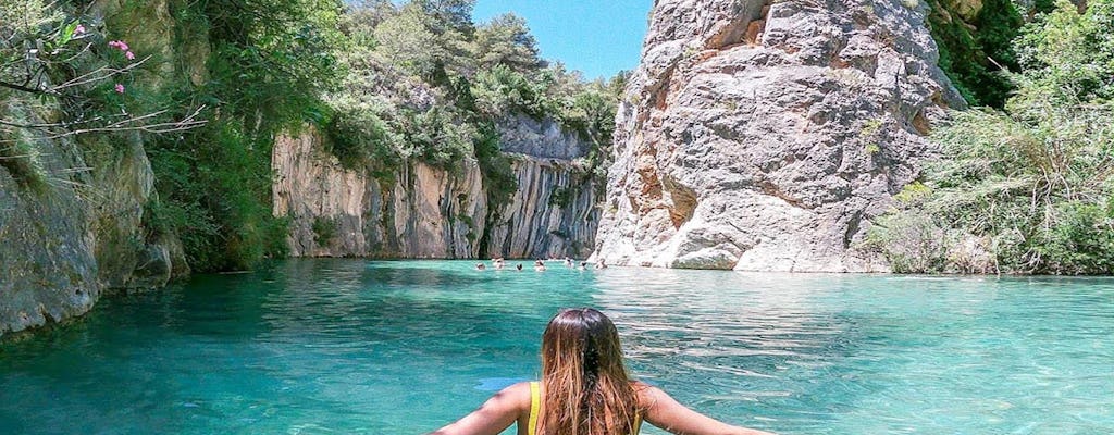 Natural thermal springs and Girlfriend Waterfall tour from Valencia