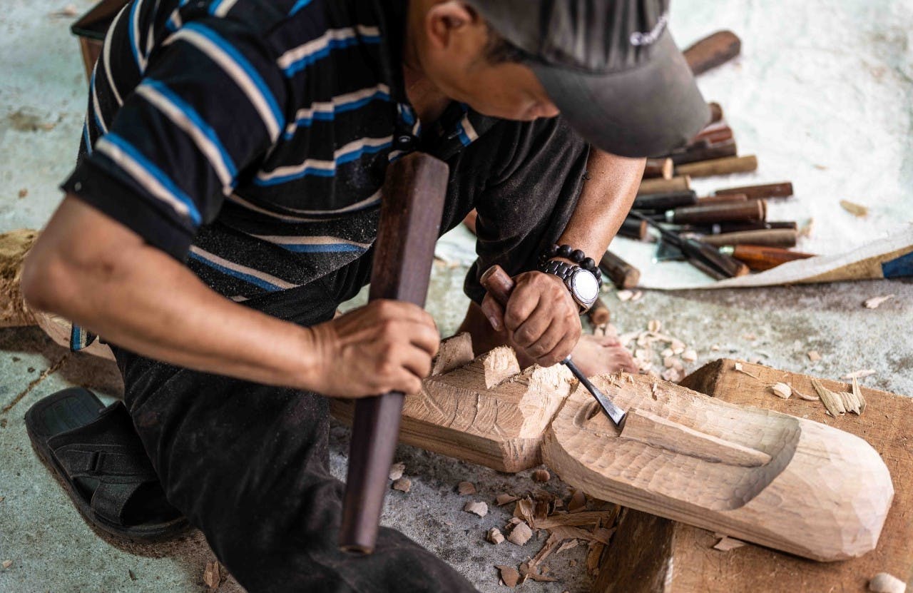 Lezione di arte e lavorazione del legno locale a Hoi An