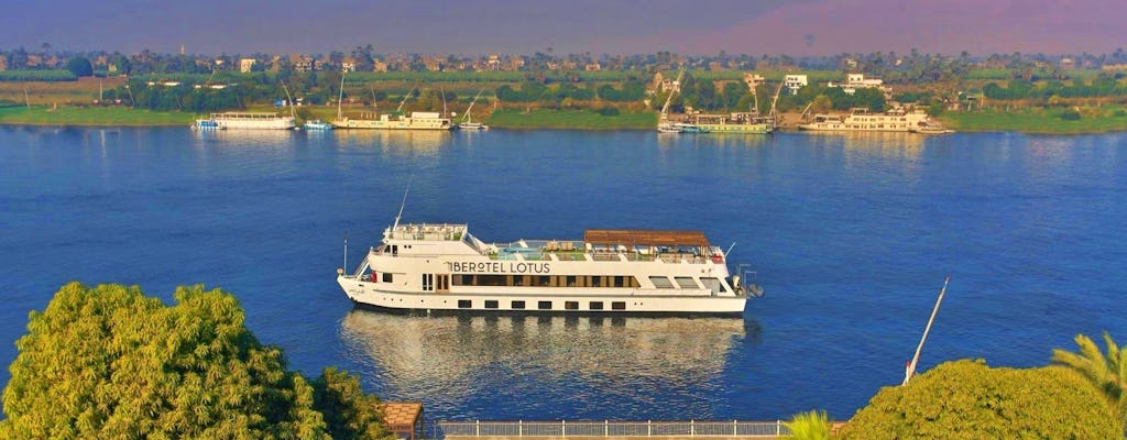 Luxor guided tour from Hurghada with Nile cruise and lunch