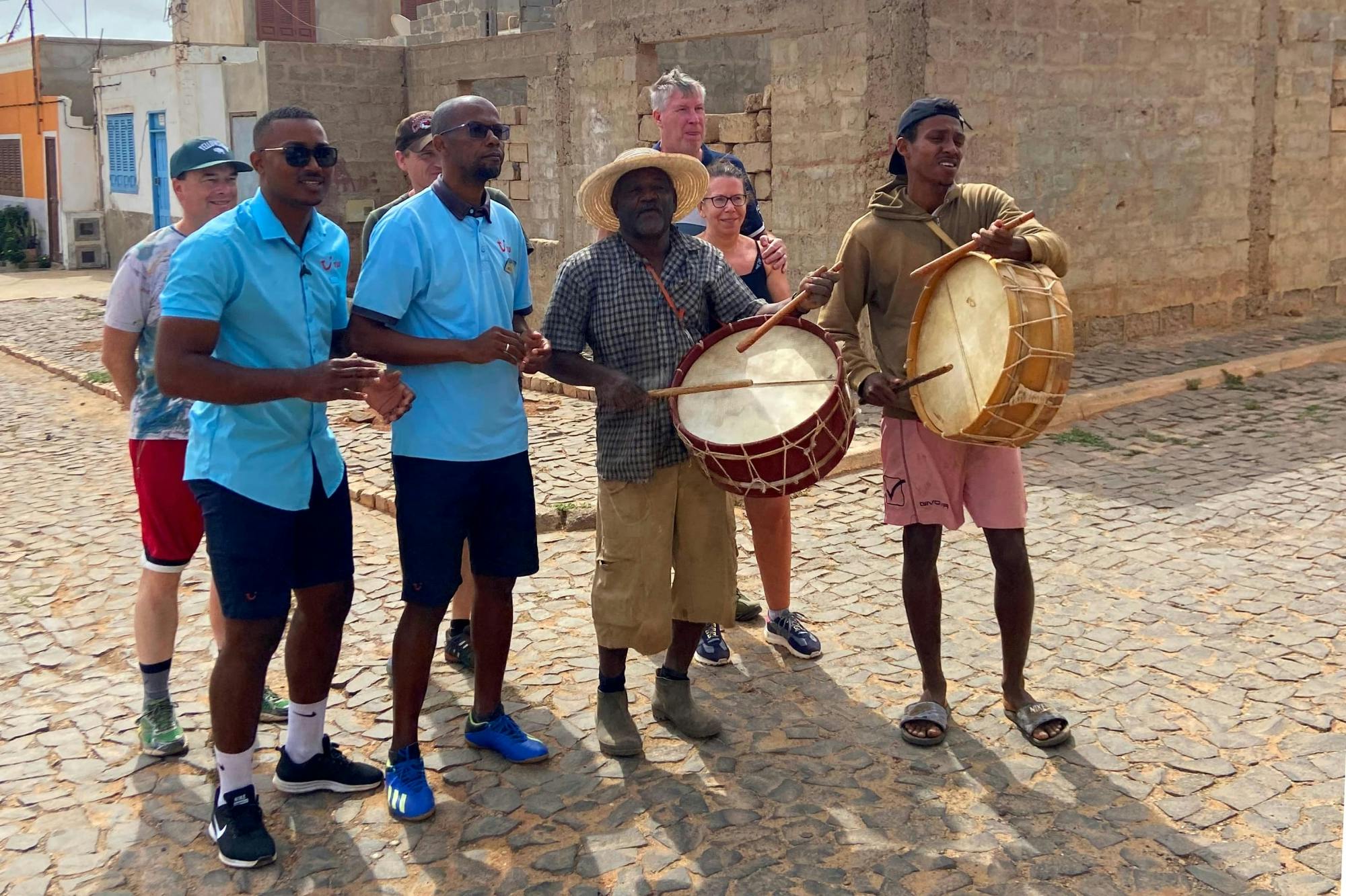 Excursion en 4x4 à Boa Vista avec catchupa et repas le midi