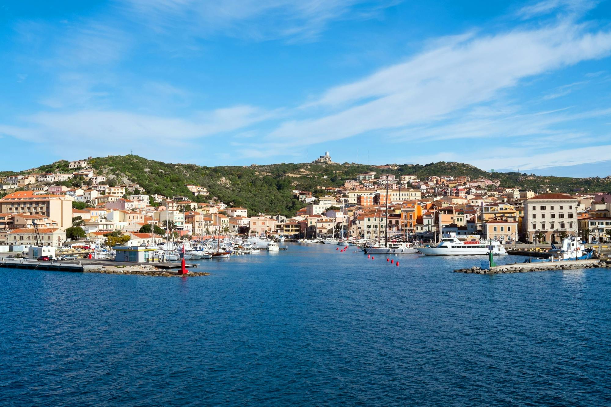 Paseo en barco por La Maddalena desde Golfo Aranci