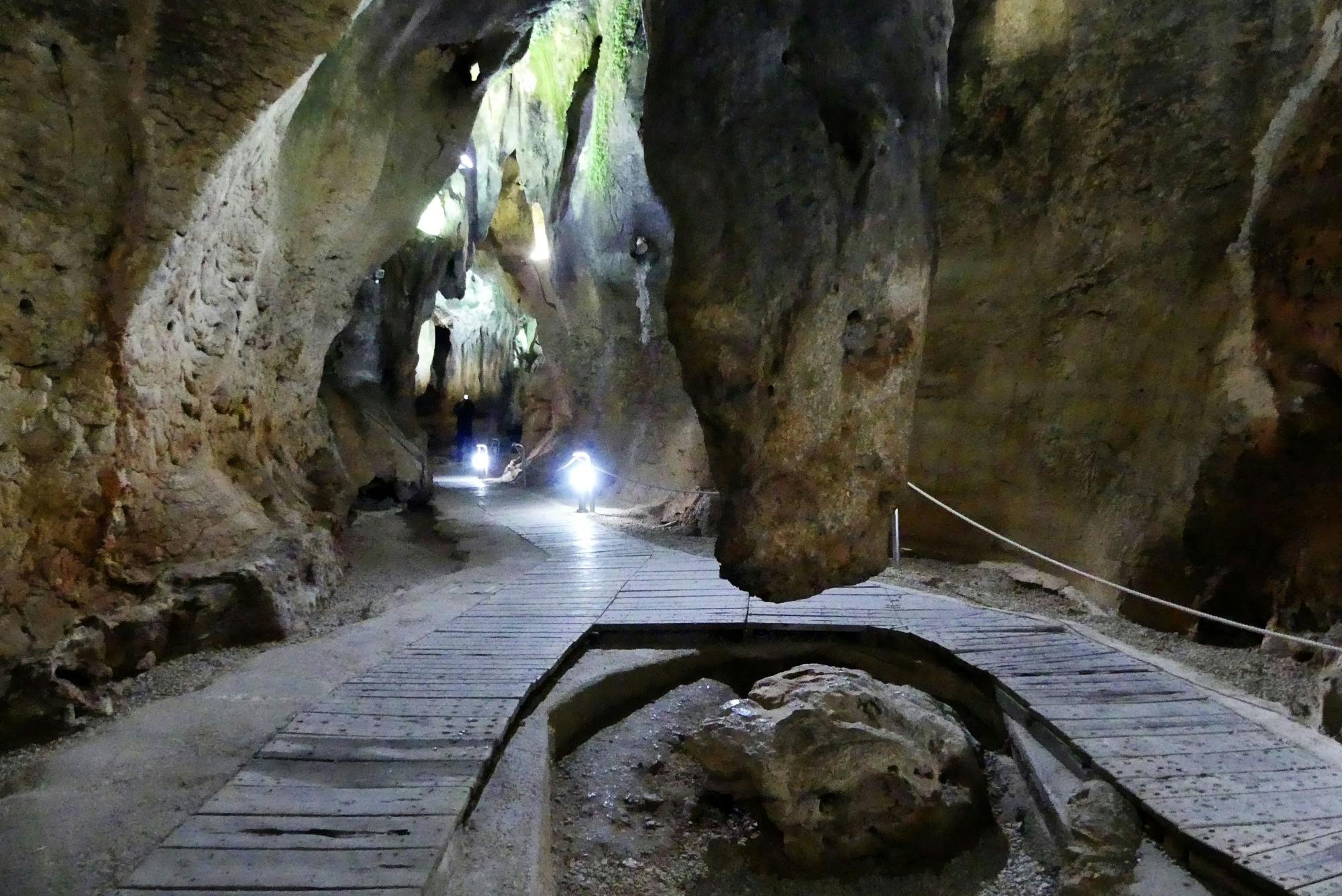 Calaveras Skull Cave & Calpe Tour