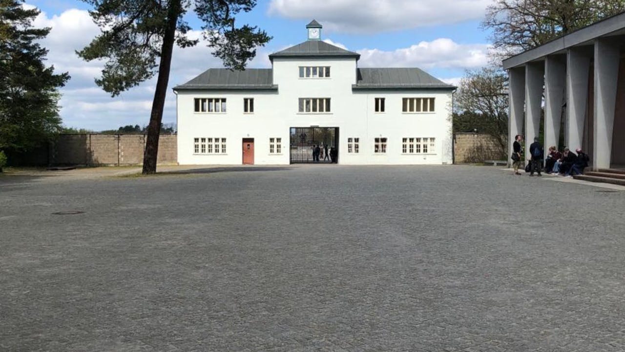 Concentratiekamprondleiding Sachsenhausen per privévoertuig