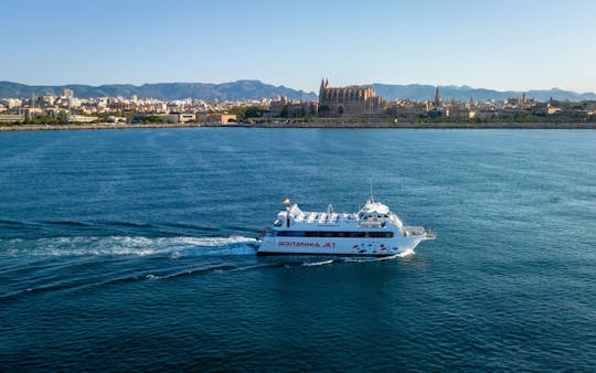 Biglietto di traghetto andata e ritorno Palma-Magaluf con Cruceros Costa Calvia