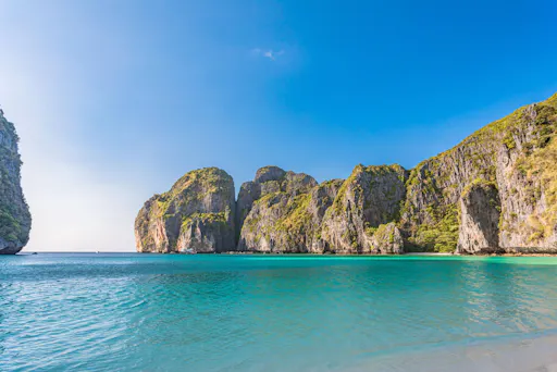 Full-Day Early Bird Phi Phi and Bamboo Island by Speed Catamaran from Phuket