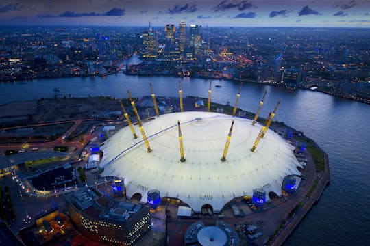 Begeleide wandeltocht door Westminster met klimmen in de O2 Arena