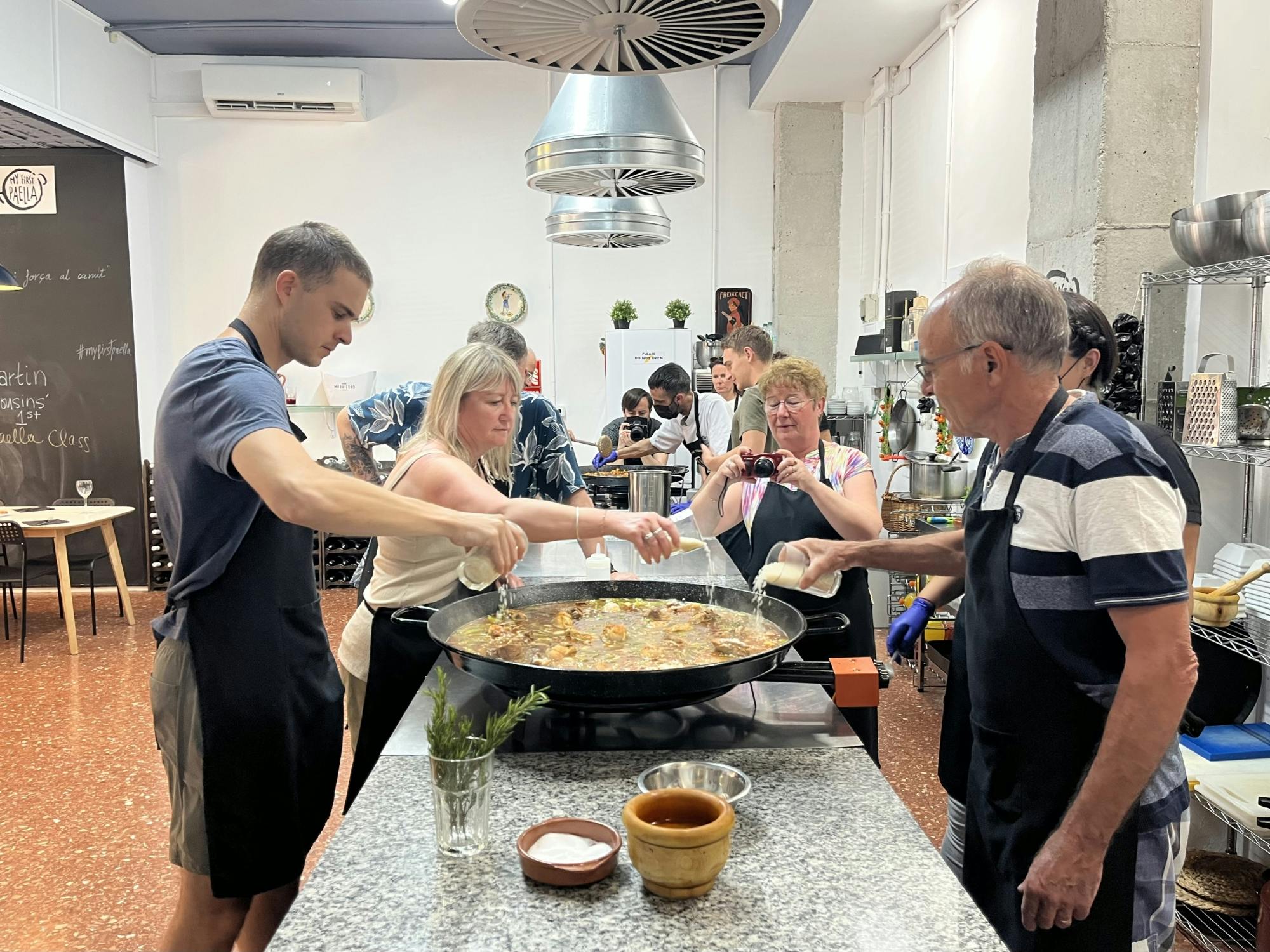 Valencian paella cooking class and Ruzafa market visit Musement