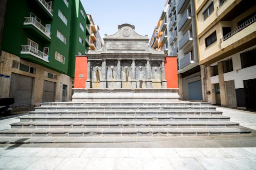 Walking Tour of Santa Cruz de Tenerife with Market Visit