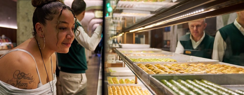 Private Nat Geo Day Tour: Istanbul's Coffee & Treats with Fortune Teller