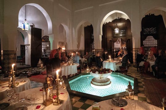 Riad-middag i Marrakechs medina med transport