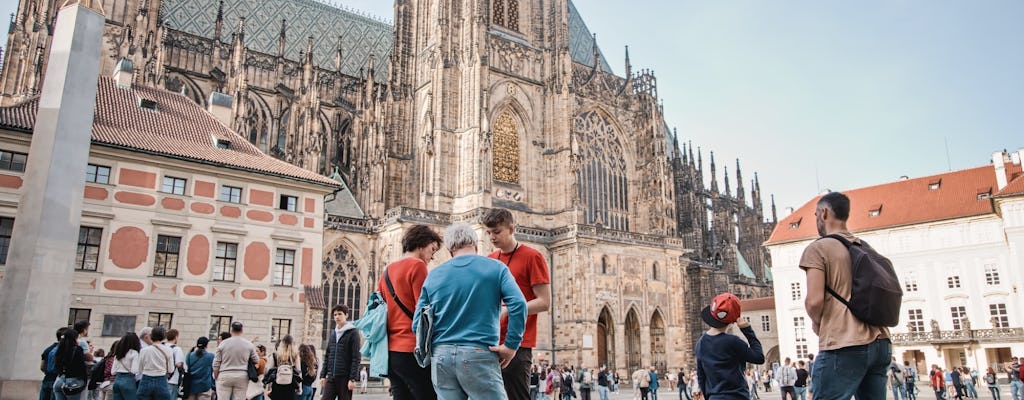 Prague old town, river cruise and Prague castle sightseeing tour including lunch