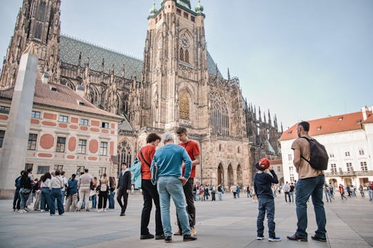 Città vecchia di Praga, crociera sul fiume e giro turistico del castello di Praga con pranzo incluso