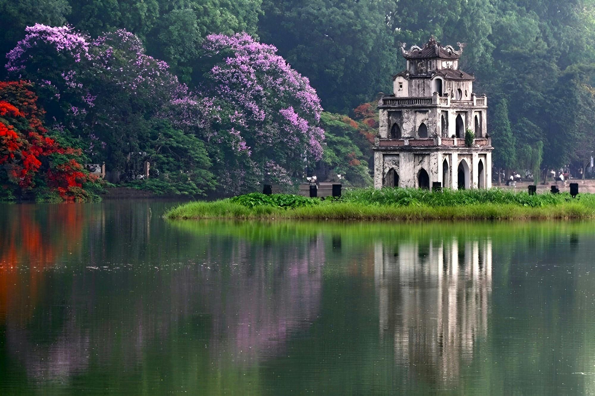 Highlights of Hanoi Full Day Guided Tour