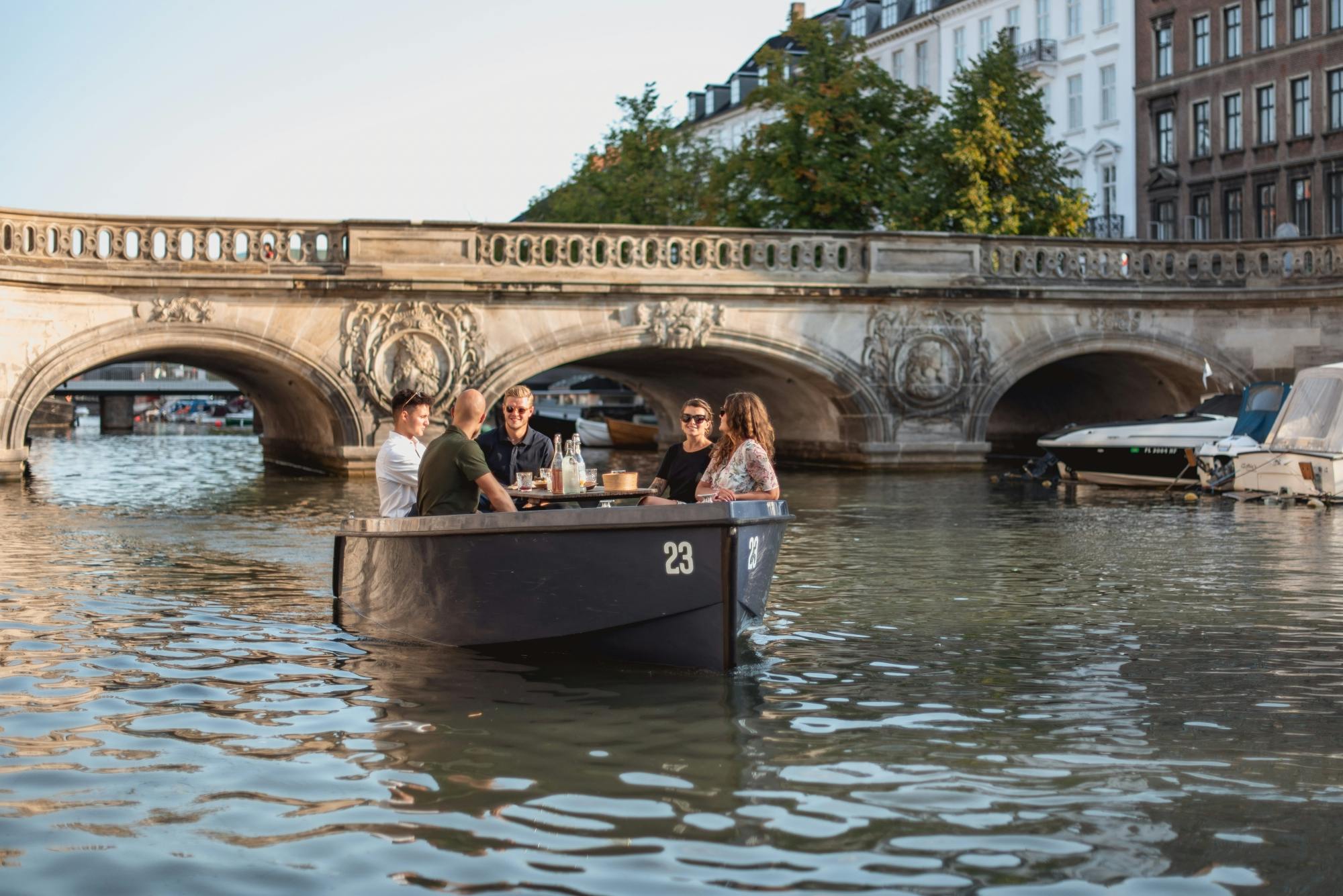 Location de bateau de trois heures à Copenhague et dans les îles Brygge