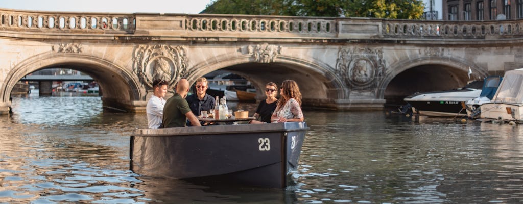 Three-hour boat rental in Copenhagen and Islands Brygge