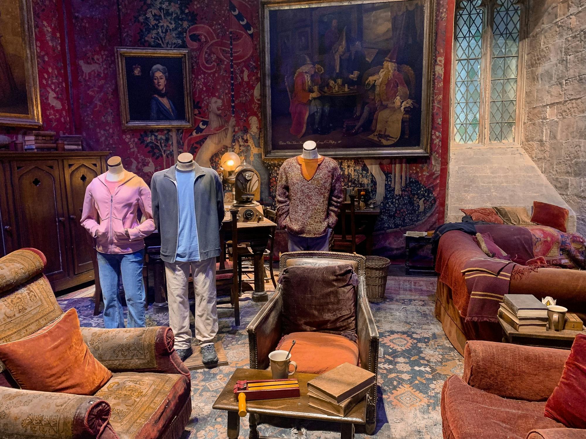 Harry Potter Studios and walking tour of London film locations