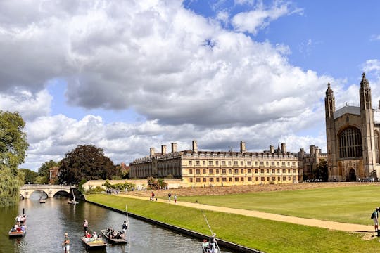 Cambridge guided day trip from London