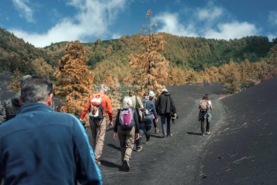 Entrada de senderismo al volcán Tajogaite