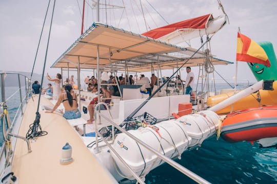 Billet pour une croisière en catamaran réservée aux adultes à La Graciosa
