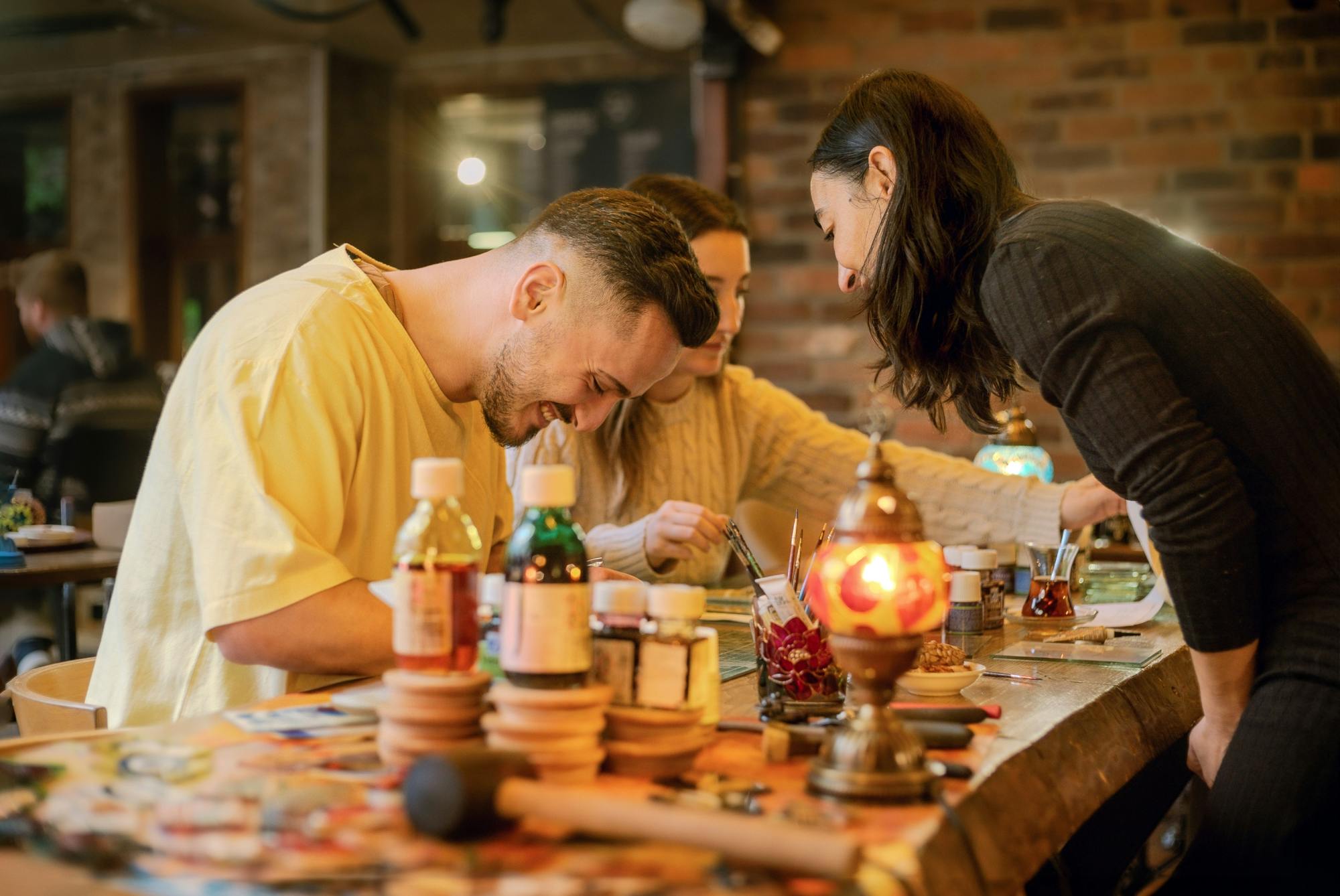 Atelier de peinture sur vitrail traditionnel à Istanbul