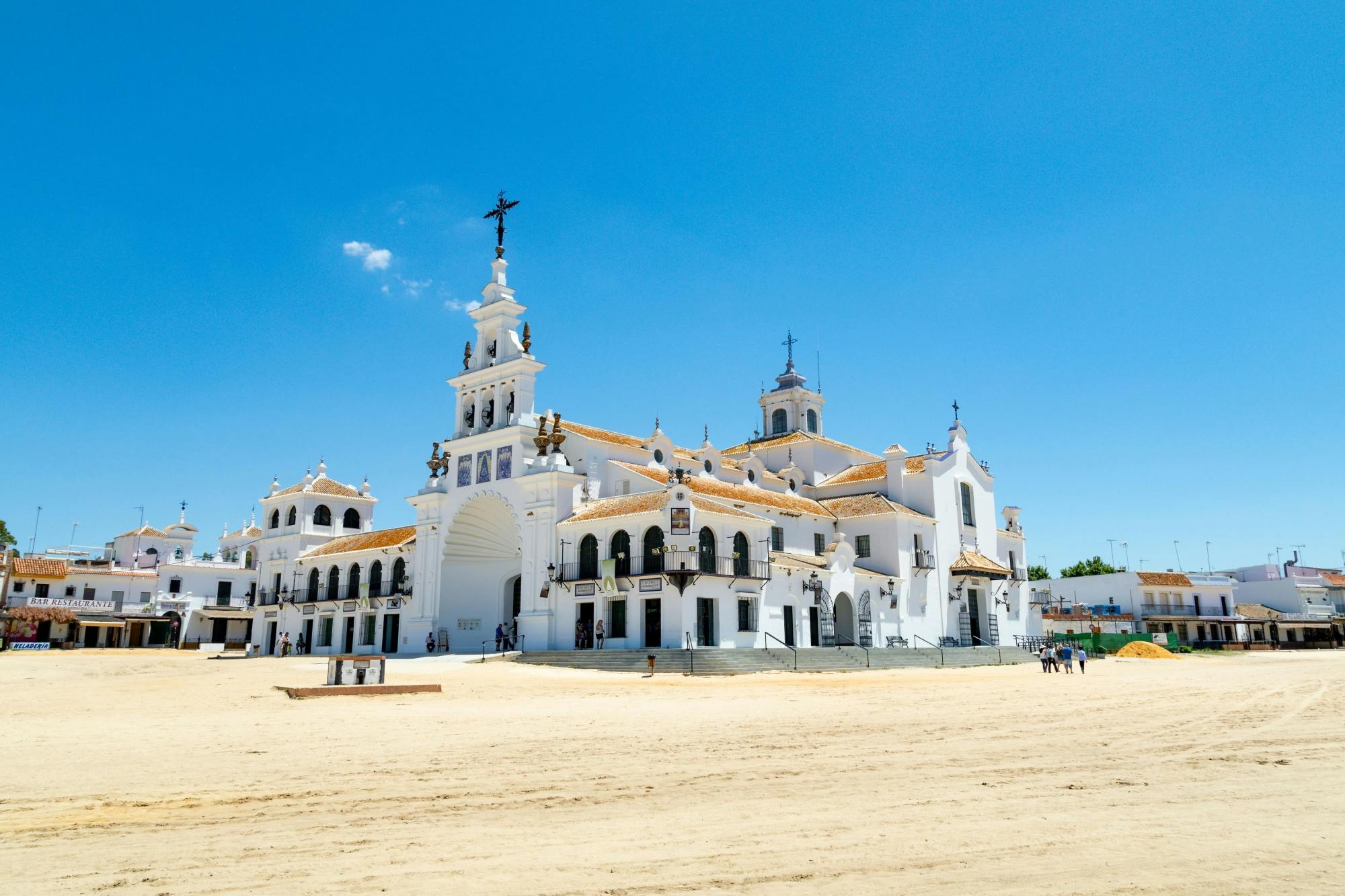 Andalusia Tour from Huelva with Acebron Palace and Wine Tasting