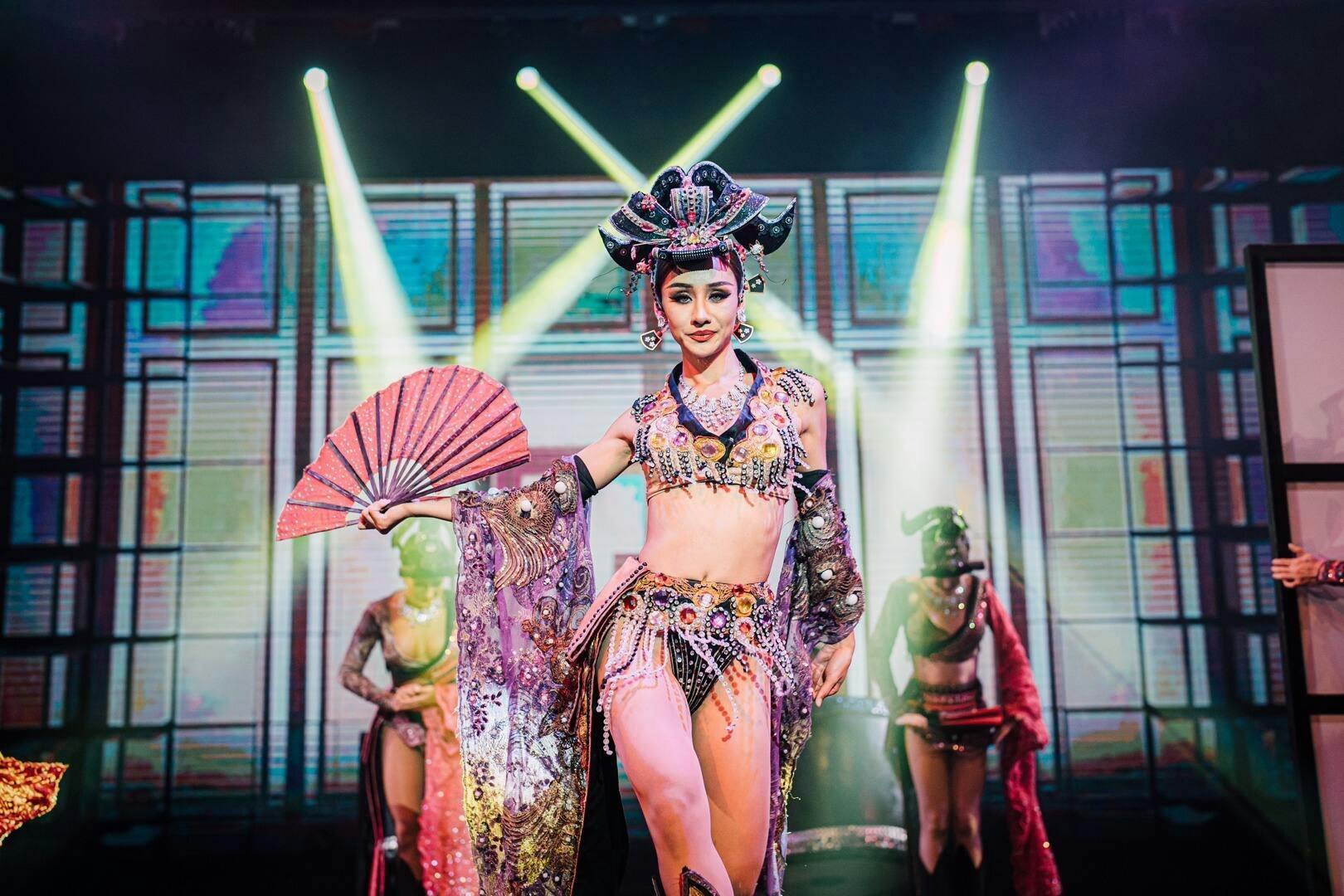 Simon Cabaret Show Patong mit Transfer