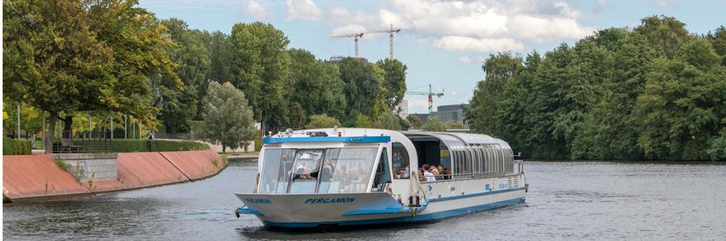 Crociera sulla Sprea a Berlino con catamarano solare