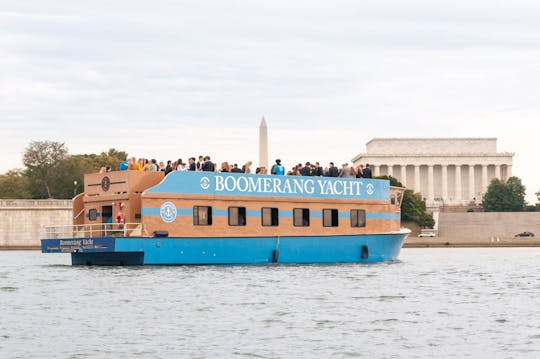 Party Yacht Cruise on the Potomac River in Washington